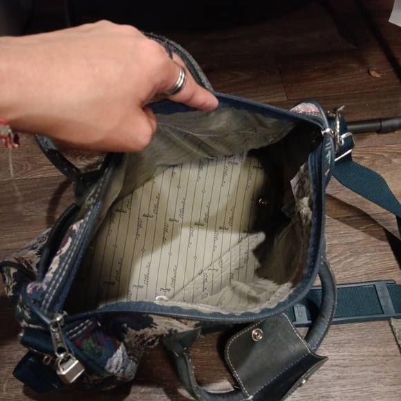 Atlantic Vintage Carry On Shoulder Bag Green Floral Tapestry #39890-88F - Picture 3 of 7